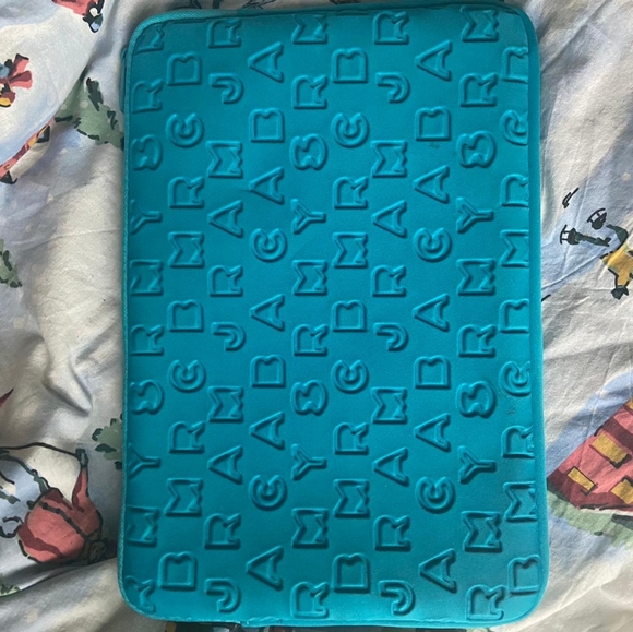 Marc Jacob's Computer Case - Picture 2 of 4